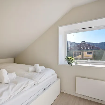 Mountain Views - Sun Terrace - Close To Facilities Apartman Bergen